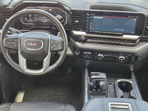 Used 2022 GMC Sierra 1500 SLT AWD/4WD image 35