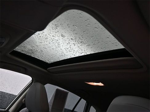 Certified 2022 Subaru Crosstrek 2.5i Limited w/ Moonroof Package 2 image 15