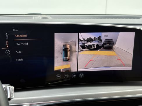 Certified 2024 Cadillac Lyriq Luxury w/ Nappa Leather Package AWD/4WD image 25