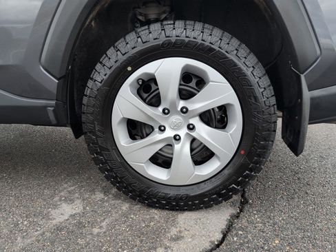 Used 2023 Toyota RAV4 LE image 20