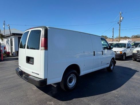 Used 2000 Chevrolet Express 2500 Express image 5