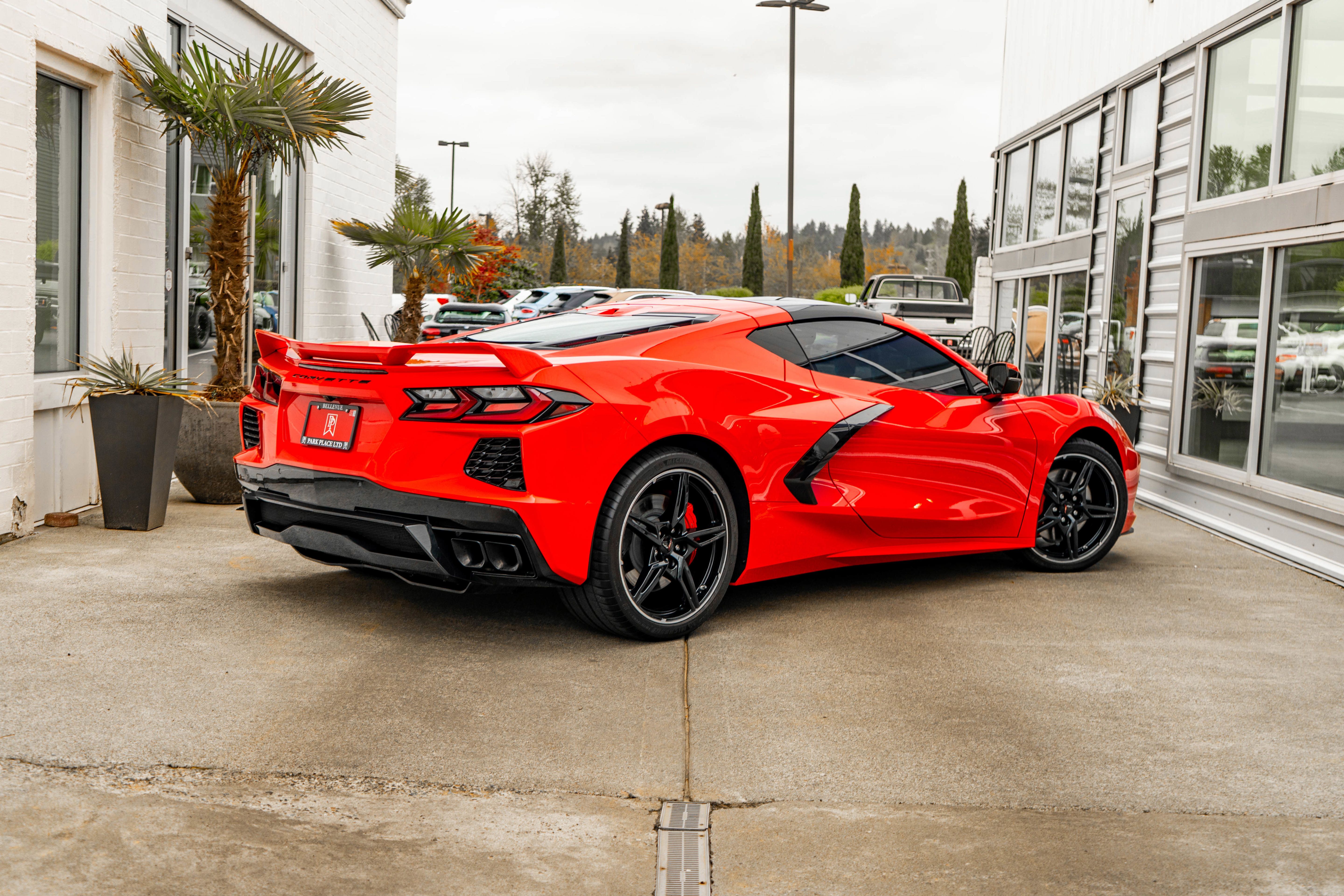 Used 2024 Chevrolet Corvette Stingray Premium Cpe w/ Z51 Performance Package RWD image 8