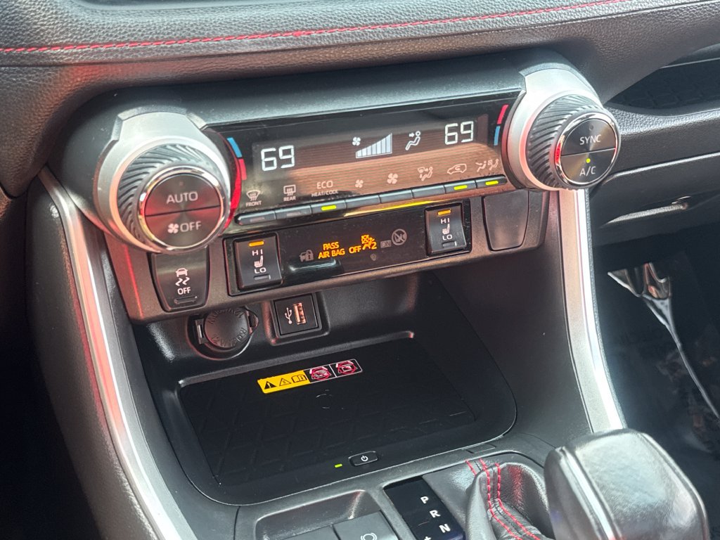 Used 2023 Toyota RAV4 XSE w/ Weather Package AWD/4WD image 25
