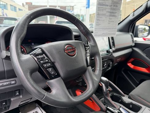 Used 2023 Nissan Frontier PRO-4X AWD/4WD image 15
