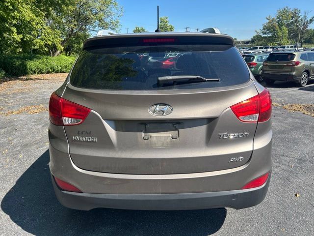 Used 2011 Hyundai Tucson GLS AWD/4WD image 4