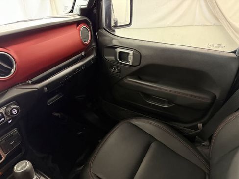 Used 2020 Jeep Wrangler Unlimited Rubicon AWD/4WD image 22