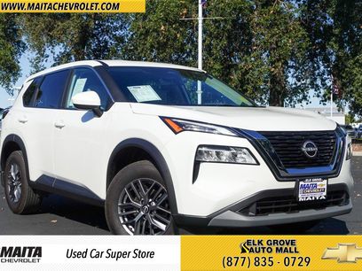 Used 2023 Nissan Rogue SV