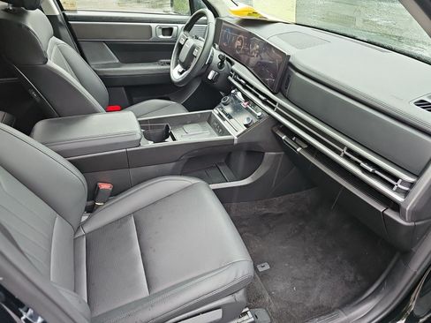 Used 2026 Hyundai Santa Fe SEL FWD image 11