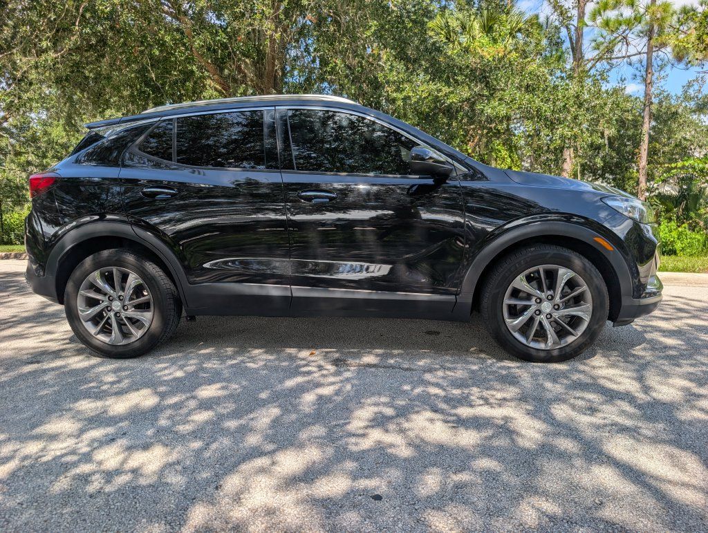 Used 2022 Buick Encore GX Essence w/ Experience Buick Package FWD image 10