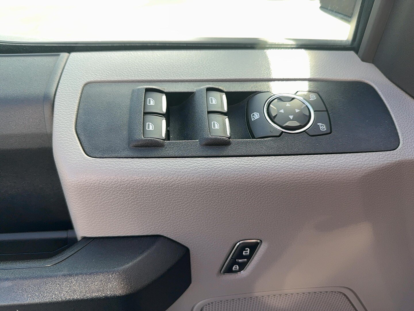 Used 2020 Ford F350 XL w/ Power Equipment Group AWD/4WD image 16