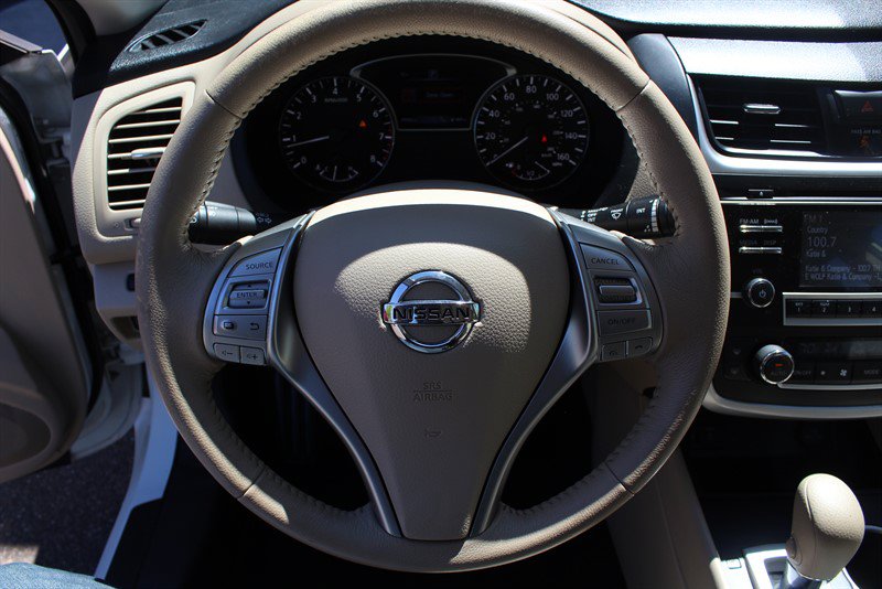 Used 2016 Nissan Altima 2.5 SV FWD image 13