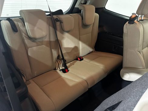 Used 2021 Subaru Ascent Premium w/ Convenience Package image 23