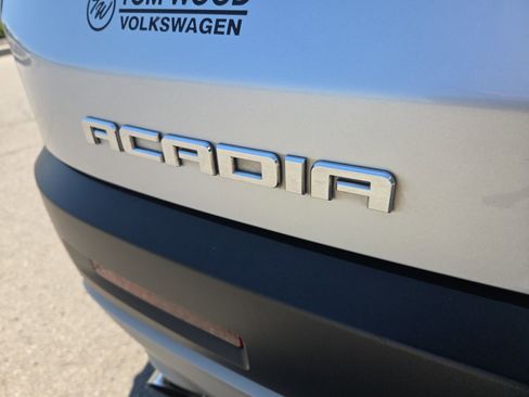 Used 2019 GMC Acadia SLE image 14