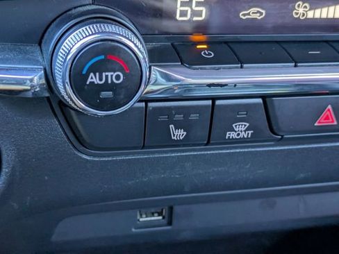 Used 2019 MAZDA MAZDA3 Premium image 26