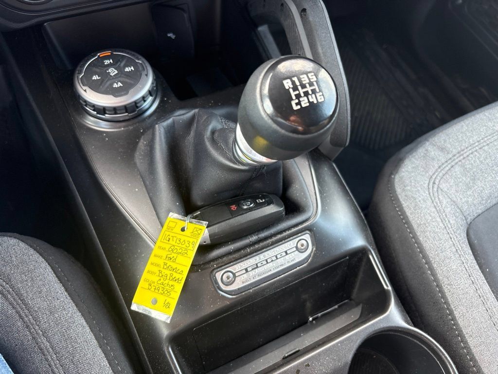 Used 2022 Ford Bronco Big Bend w/ Sasquatch Package AWD/4WD image 12