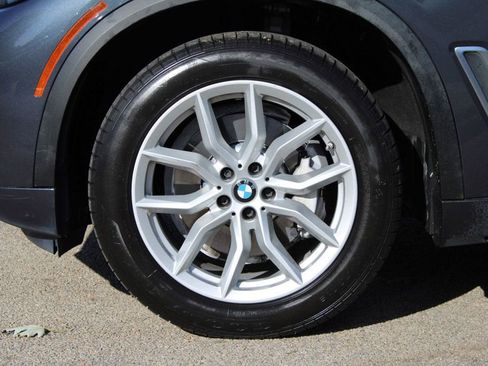 Used 2020 BMW X5 xDrive40i w/ Premium Package image 42