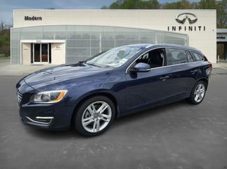 Used 2015 Volvo V60 T5 Platinum image 1