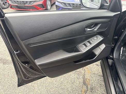 Used 2025 Honda Accord SE image 17