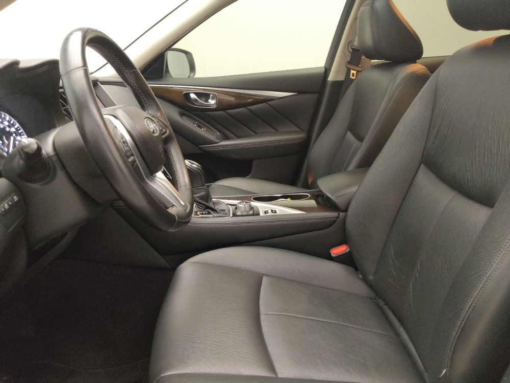 Used 2018 INFINITI Q50 Luxe w/ Essential Package (3.0T Luxe) RWD image 17