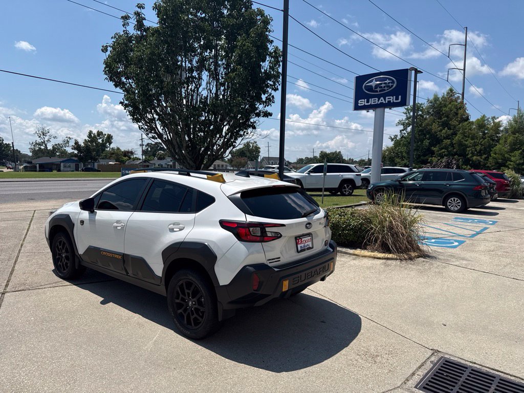 Used 2024 Subaru Crosstrek 2.5i Wilderness w/ Crosstrek Mirror Package AWD/4WD image 5