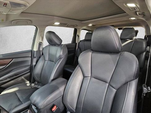 Used 2023 Subaru Ascent Touring AWD/4WD image 8