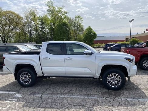 New 2026 Toyota Tacoma Limited AWD/4WD image 2