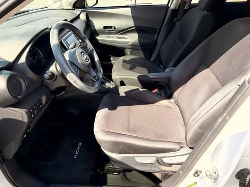 Used 2023 Nissan Kicks S FWD image 19