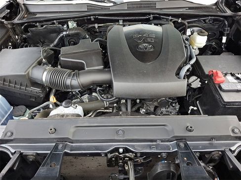 Used 2023 Toyota Tacoma Limited image 28