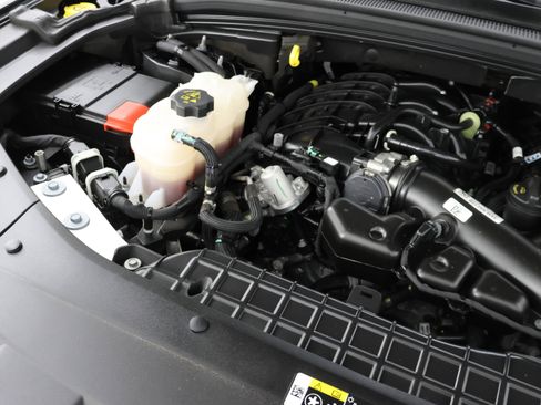 Used 2023 Jeep Grand Cherokee Limited image 19