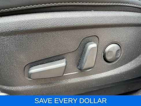 Used 2025 Kia Telluride S FWD image 23