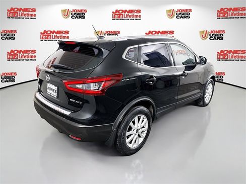 Certified 2020 Nissan Rogue Sport SV image 15