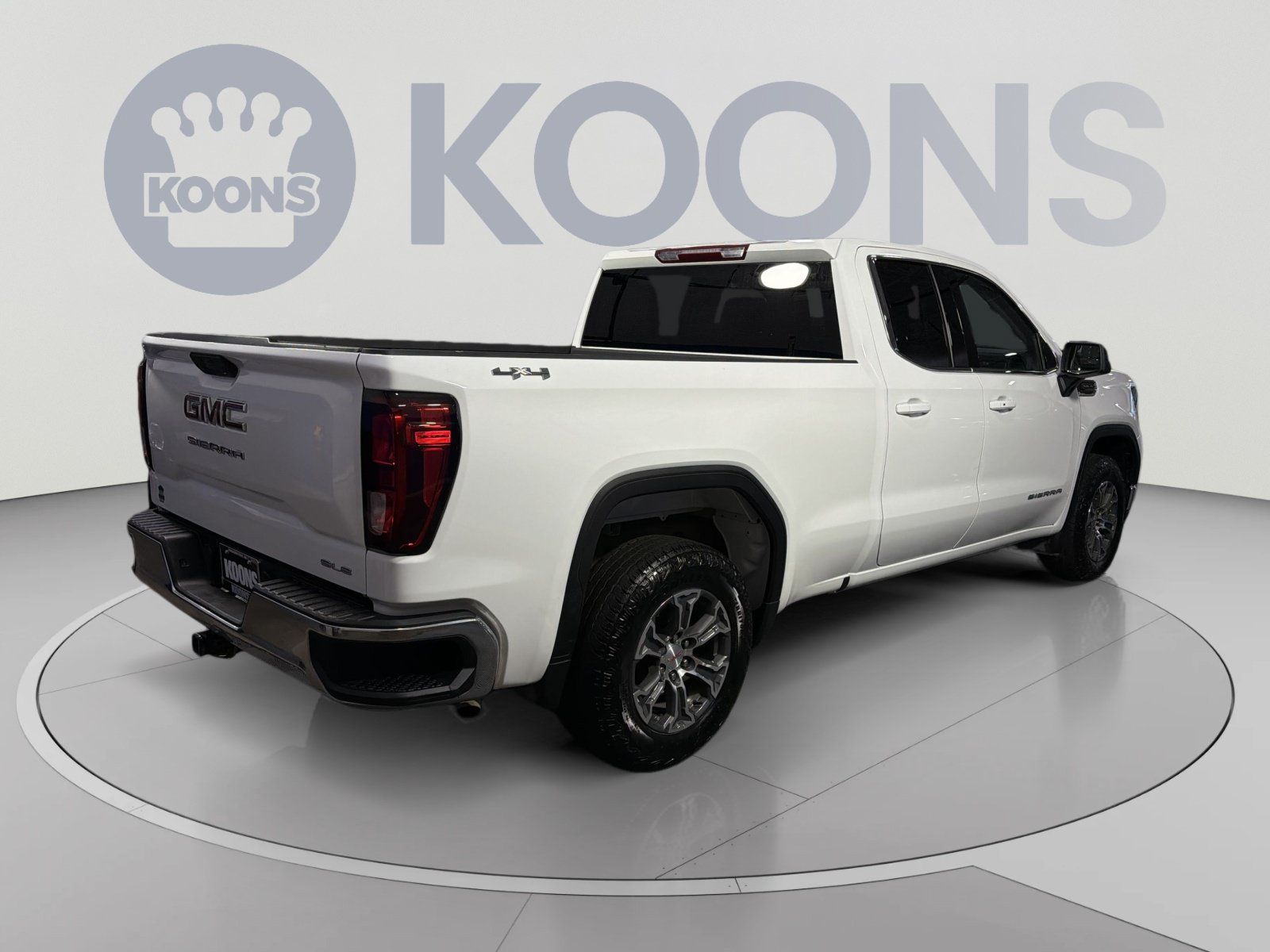 Used 2023 GMC Sierra 1500 SLE AWD/4WD image 7