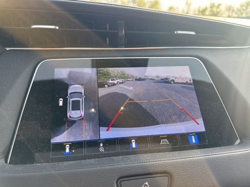 Used 2022 Cadillac XT4 Premium Luxury w/ Enhanced Visibility Package image 12