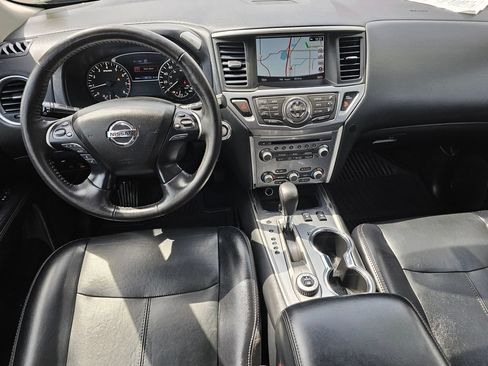 Used 2020 Nissan Pathfinder SL AWD/4WD image 22