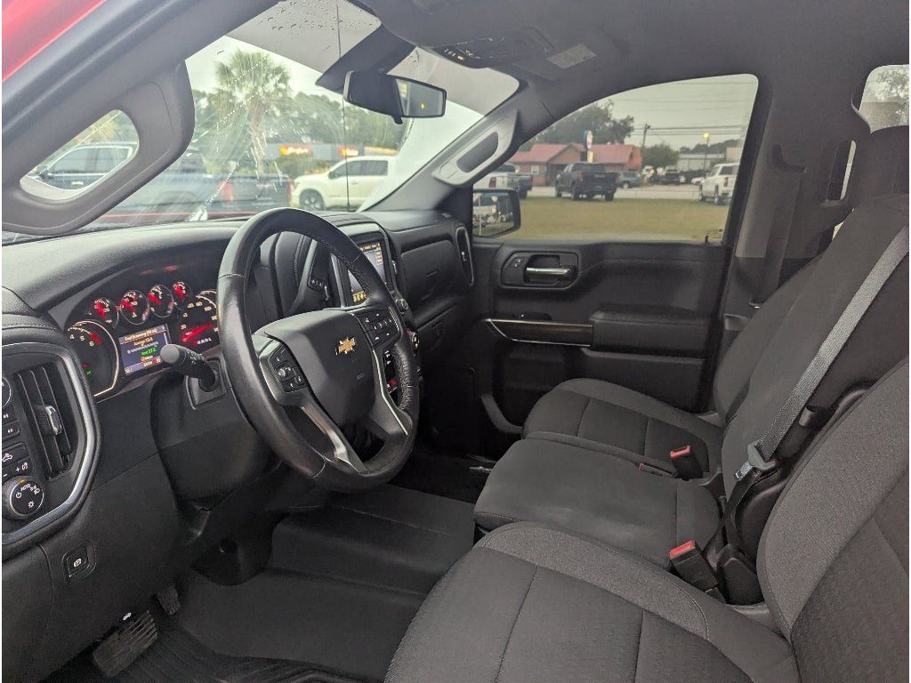 Used 2022 Chevrolet Silverado 1500 LT AWD/4WD image 12