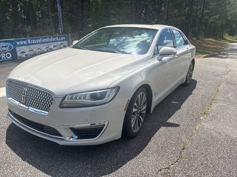 Used 2019 Lincoln MKZ Reserve FWD image 3