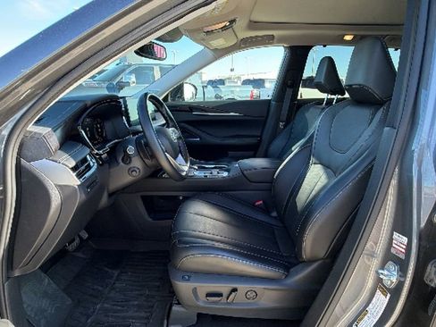 Used 2022 INFINITI QX60 Sensory w/ Cargo Package AWD/4WD image 13
