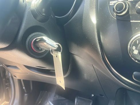 Used 2018 Kia Soul FWD image 31