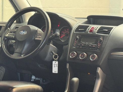 Used 2015 Subaru Forester 2.5i w/ Alloy Wheel Package AWD/4WD image 6