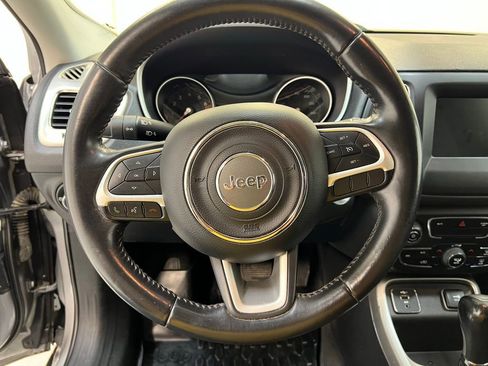 Used 2019 Jeep Compass Latitude w/ Popular Equipment Group image 17