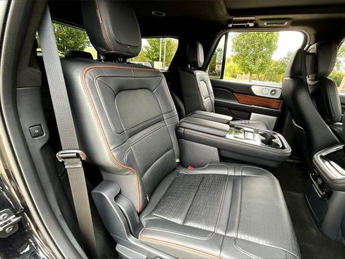Used 2023 Lincoln Navigator Black Label image 30