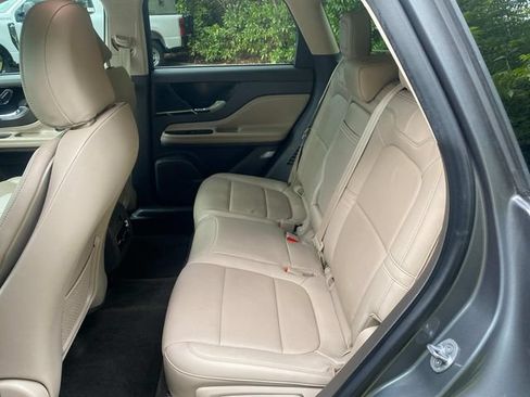 Certified 2022 Lincoln Corsair Reserve w/ Elements Package FWD image 9