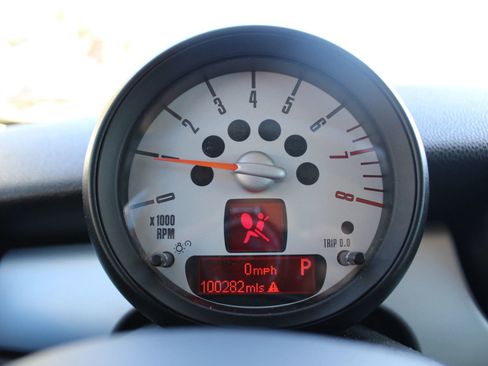 Used 2013 MINI Cooper Hardtop image 10