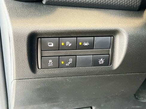 Used 2024 Nissan Kicks S FWD image 10
