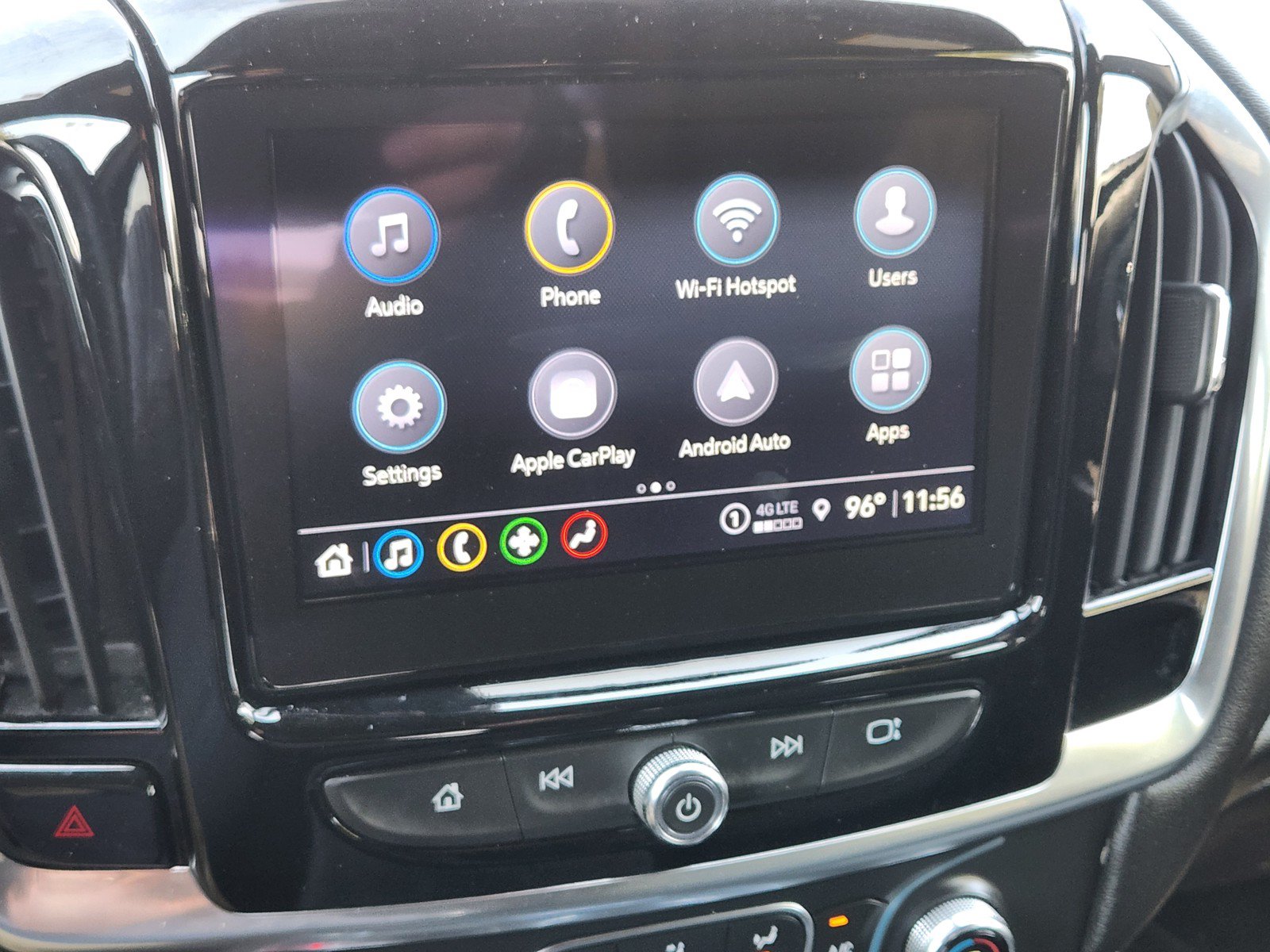 Used 2023 Chevrolet Traverse LT FWD image 6