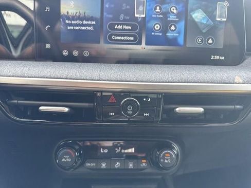 New 2026 Nissan Kicks SV image 24