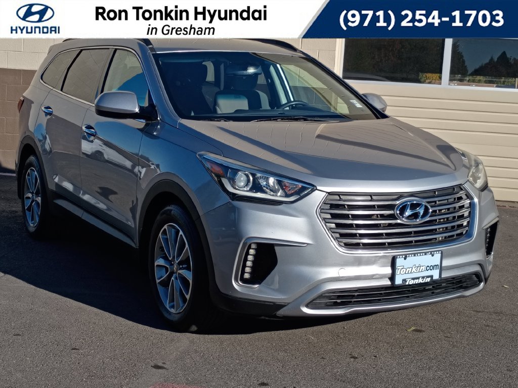 Used 2017 Hyundai Santa Fe SE w/ Cargo Package AWD/4WD image 1