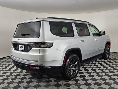 New 2026 Jeep Grand Wagoneer Limited AWD/4WD image 4