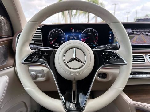 Certified 2026 Mercedes-Benz Maybach GLS 600 4MATIC image 31