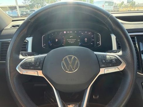 Used 2023 Volkswagen Atlas SEL Premium AWD/4WD image 7